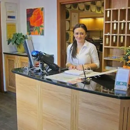 Mozarts Salzburg City Retreat 3*